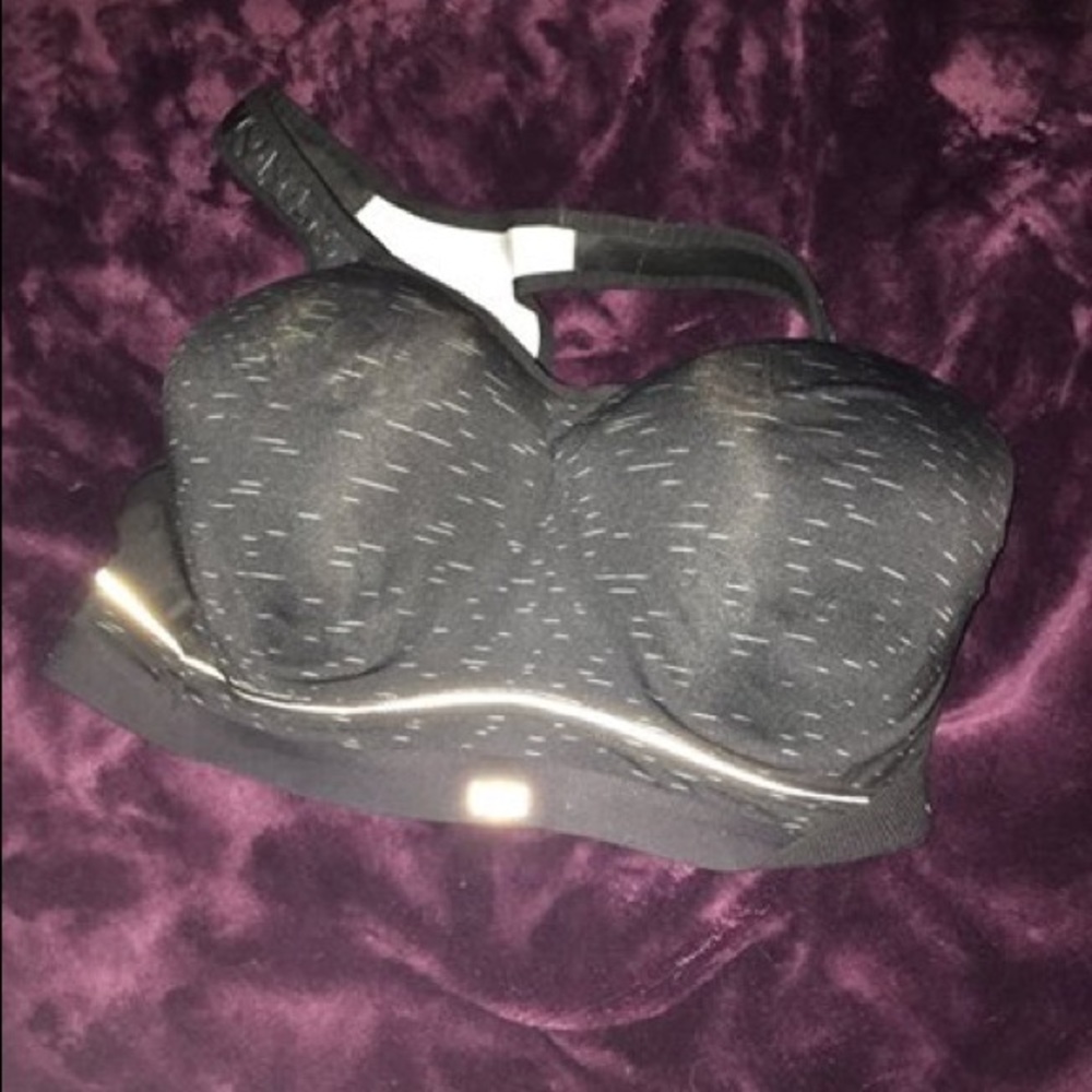 Victorias Secret sports bra 38DDD